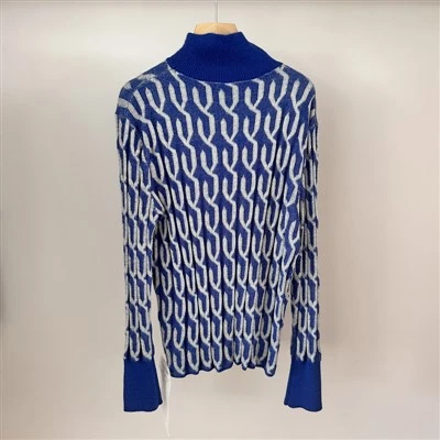 Butik dizayner ayollarning kiyimlari