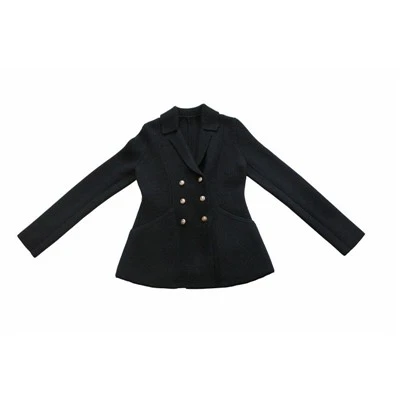 Ayollar uchun tikilgan uzun blazer