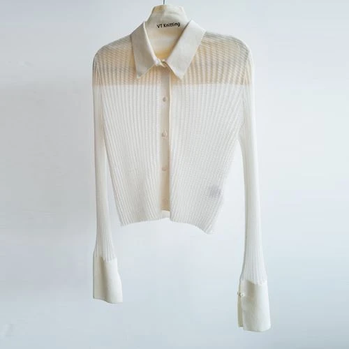 V bo'yinli yumshoq jumper